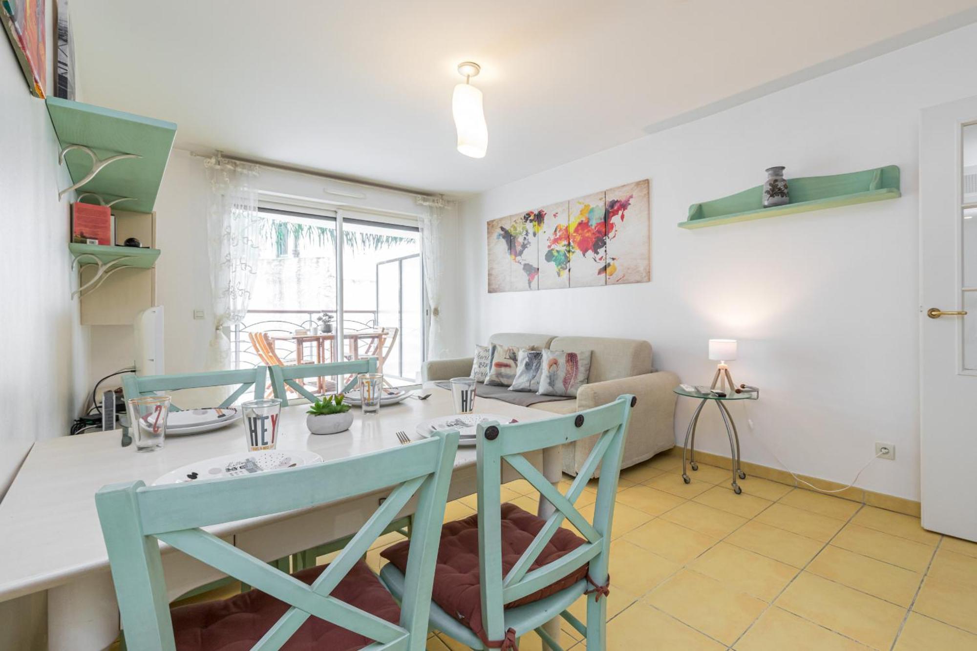 Apartment 1 Bedroom Downtown Carre D'or With Garage